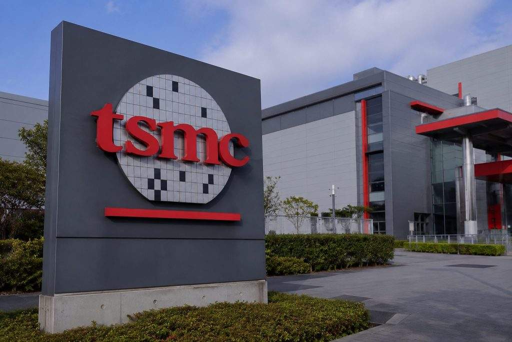 TSMC (TPE:2330): $265 Billion Arizona Investment Puts Spotlight on Cash Flow
