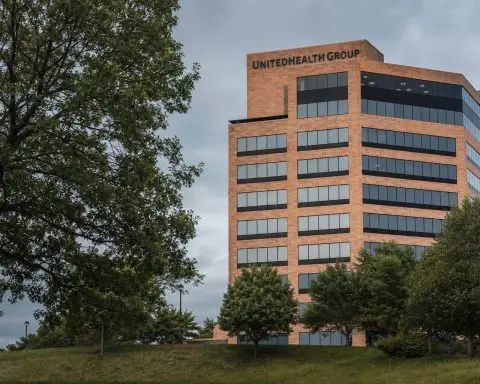 UnitedHealth Faces $4.85 EPS Mark but $25 Is the Real Test