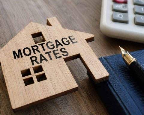 US mortgage refi window stuck closed as wide spread, not Fed cut, keeps rates high