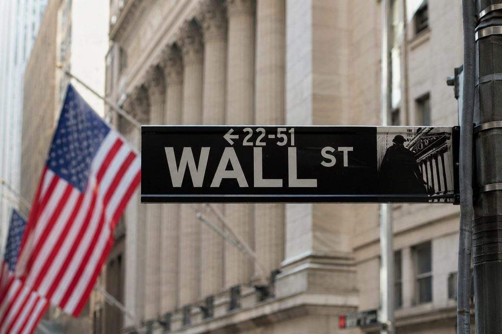Nasdaq futures move higher in early trading, Dow stays near record