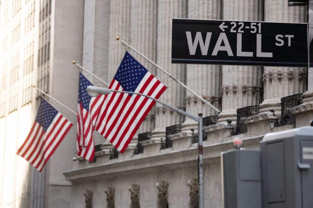 US stocks: S&P 500 faces earnings gap as Fed minutes loom for Dow, Nasdaq