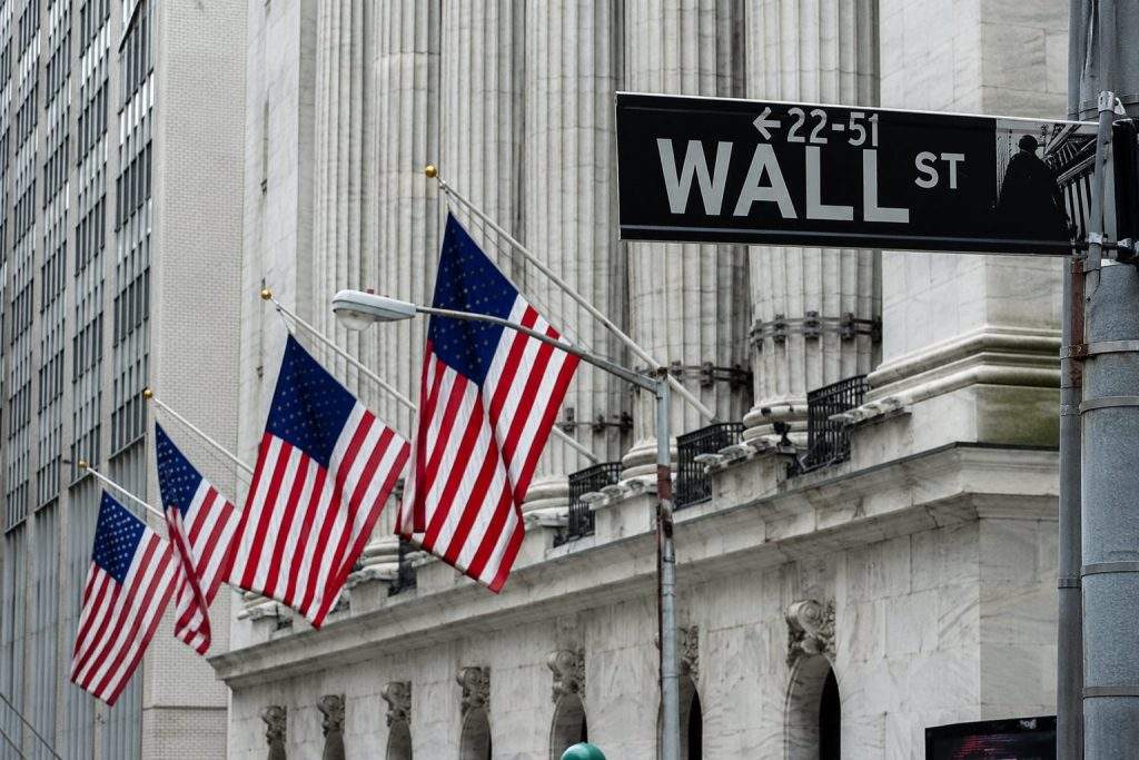 US Stocks End Mixed; Equal-Weighted S&P Hints at Wider Market Shift