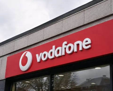 Vodafone Shares Rally Past Niel Bid Price, Up £4 Billion in Two Days