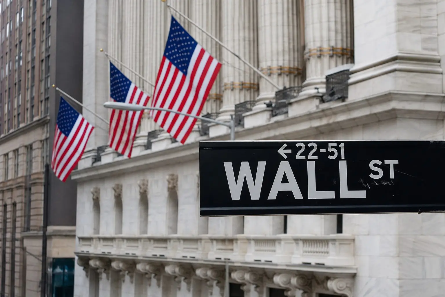 Wall Street Chip Rally Spreads Past Nvidia, But Risks Are Up