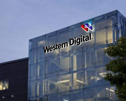 Western Digital Stock (NASDAQ:WDC) Gains 9% Despite Friday Selloff as Profit Estimates Climb