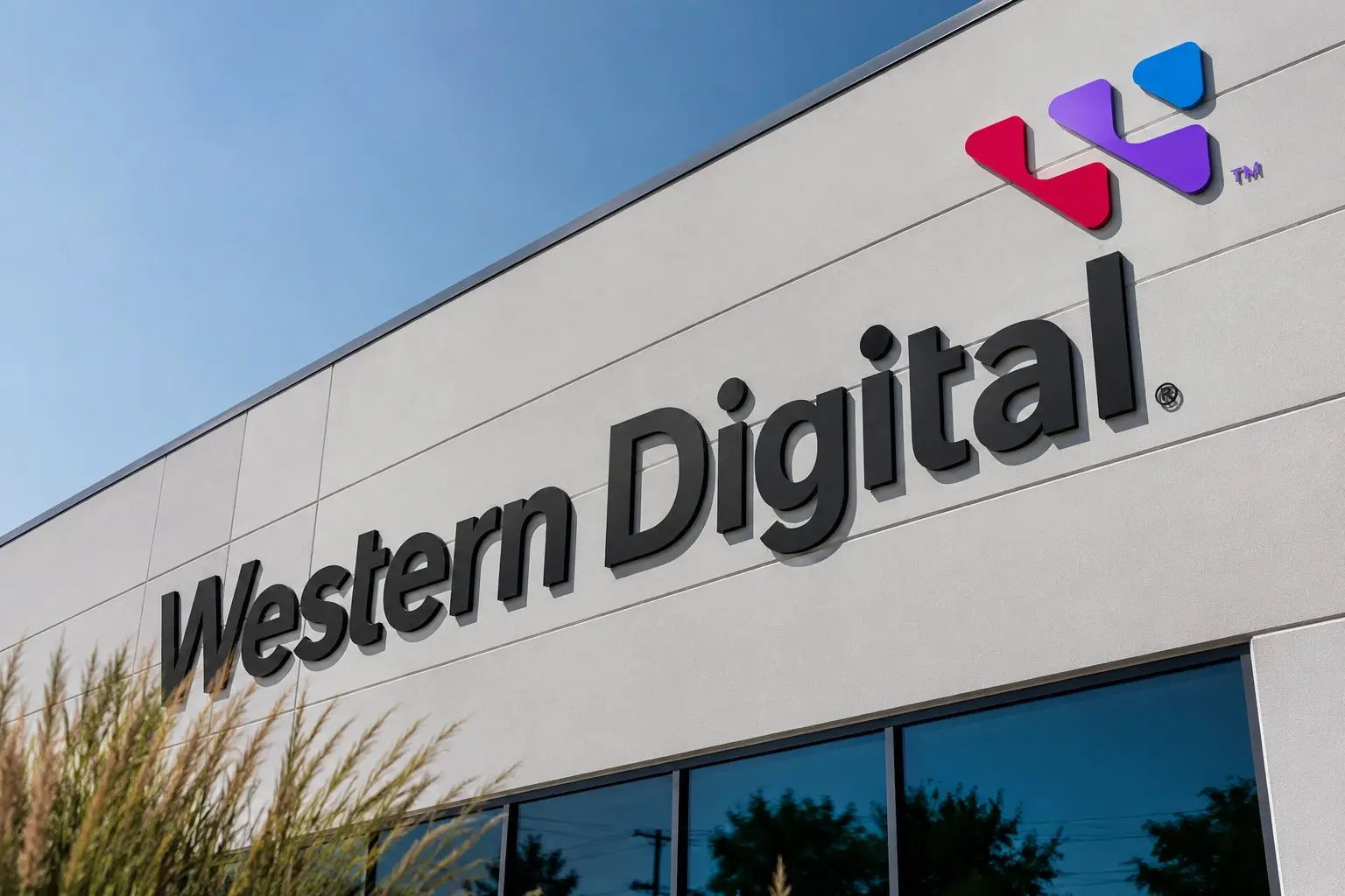 Western Digital premarket gains as analysts split on price targets