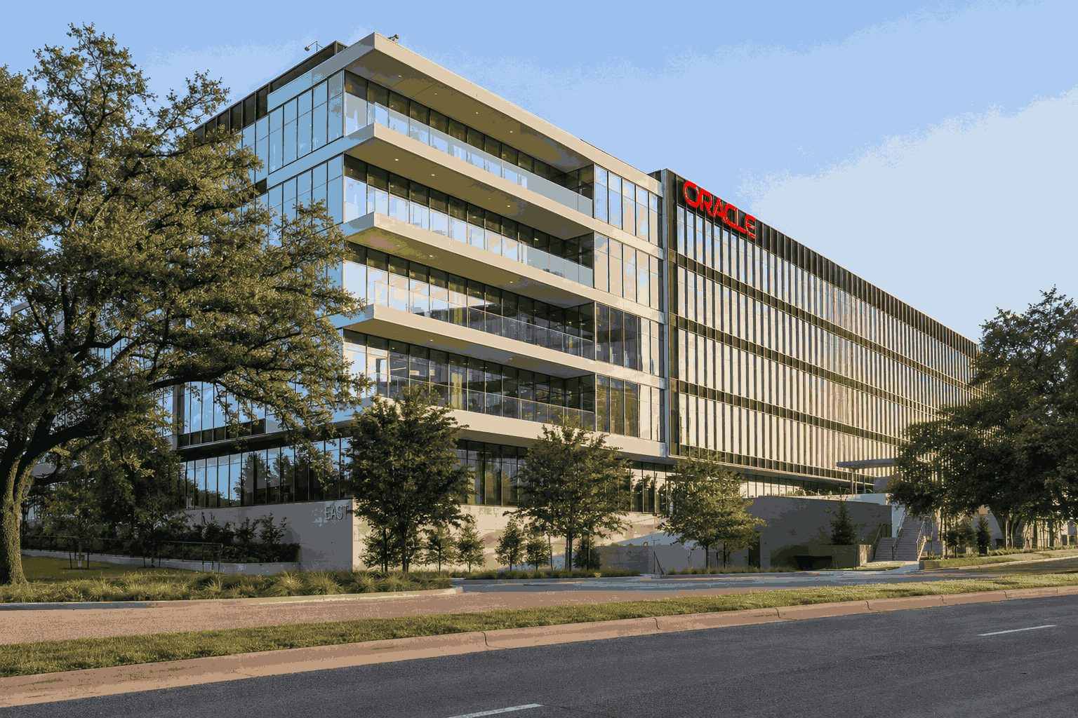 Akcje Oracle rosną po wiadomościach o zwolnieniach, które kierują uwagę na strategię pozyskania 40 miliardów dolarów Akcje Oracle rosną po wiadomościach o zwolnieniach, które kierują uwagę na strategię pozyskania 40 miliardów dolarów