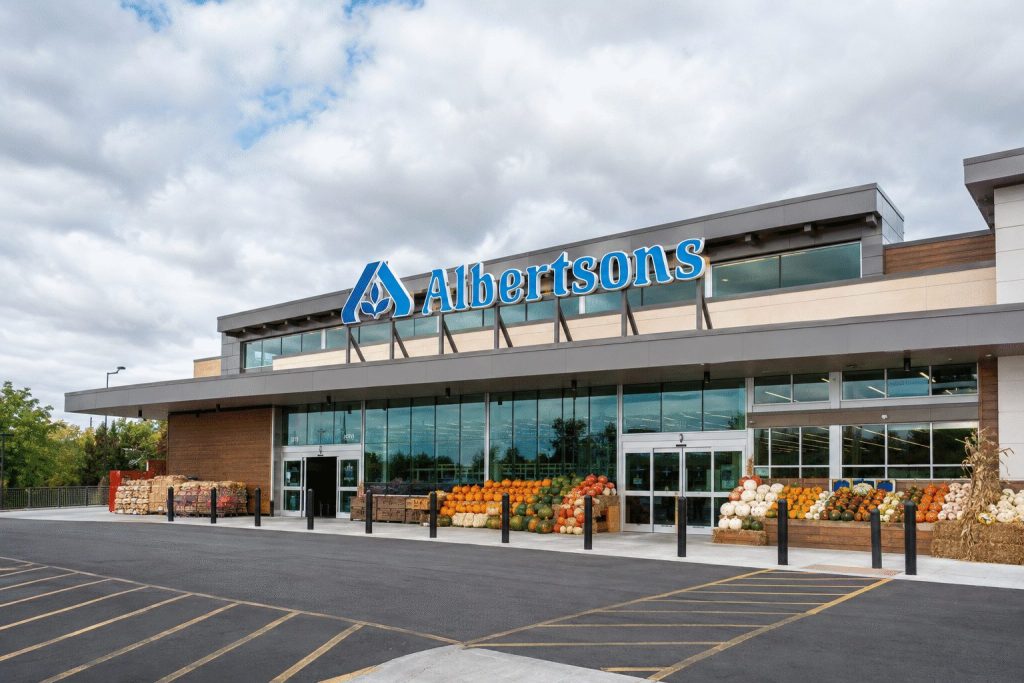 Albertsons to Shut 0.5% of Locations After 64% Profit Drop Albertsons to Shut 0.5% of Locations After 64% Profit Drop