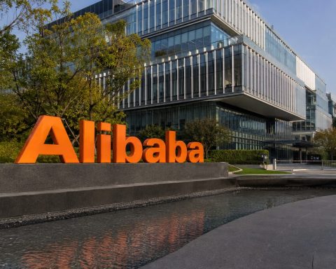 Alibaba’s $10.2 Billion AI Share Sale Matches Quarterly Capex as BABA Dilution Looms