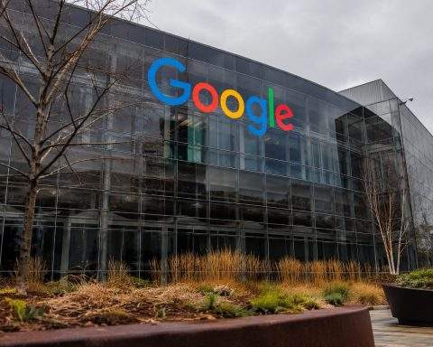 Alphabet (NASDAQ:GOOGL) Eyes $119 Billion AI Outlay as Rebound Put to the Test