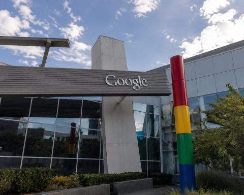 Alphabet’s $44 Billion AI Reserve Delivers 220-Basis-Point Financing Advantage