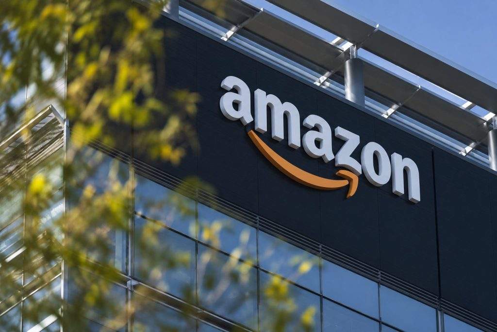Amazon (NASDAQ:AMZN) Retreat Is 30-Fold Jeff Bezos’ $4 Billion Stock Sale Strategy