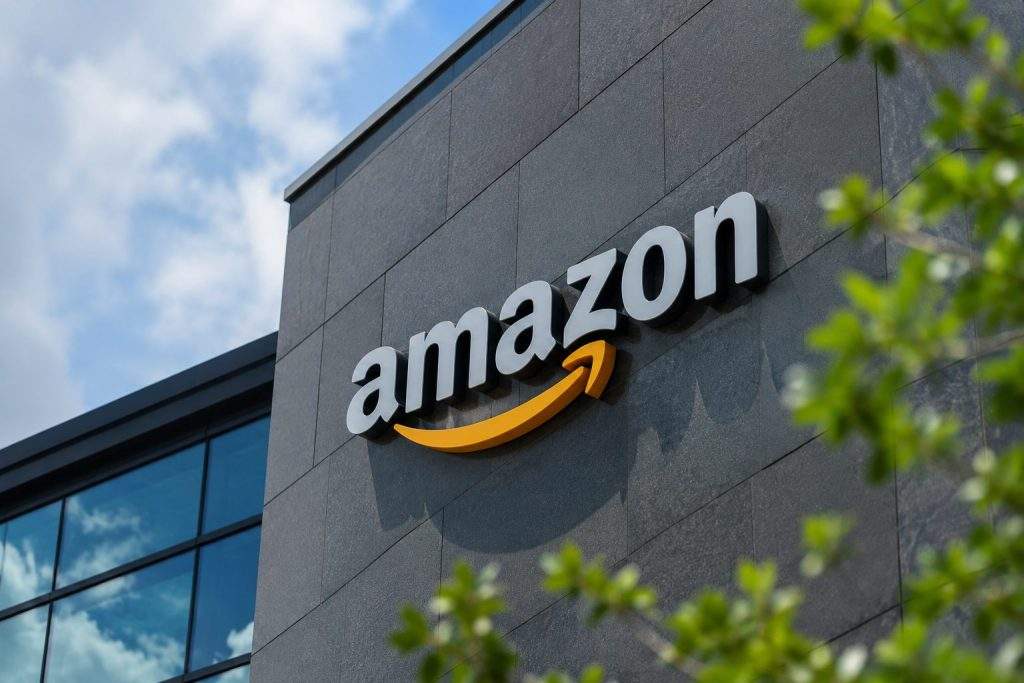 Amazon (NASDAQ:AMZN) Jumps 15% Following AWS-Fueled Operating-Profit Rise of 78%