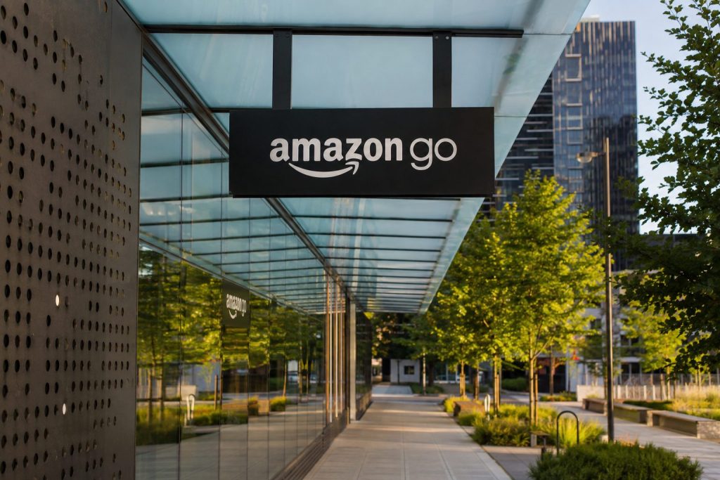 Amazon Stock’s $500 Target Hinges on 5.9x AWS Expansion, Not Streaming Success