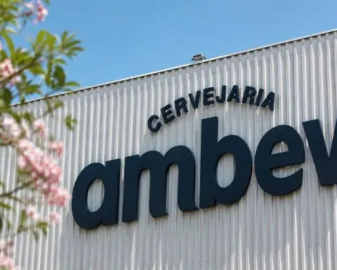 Ambev (NYSE:ABEV) Reports Surge in Cash Flow, Majority Attributed to Working Capital