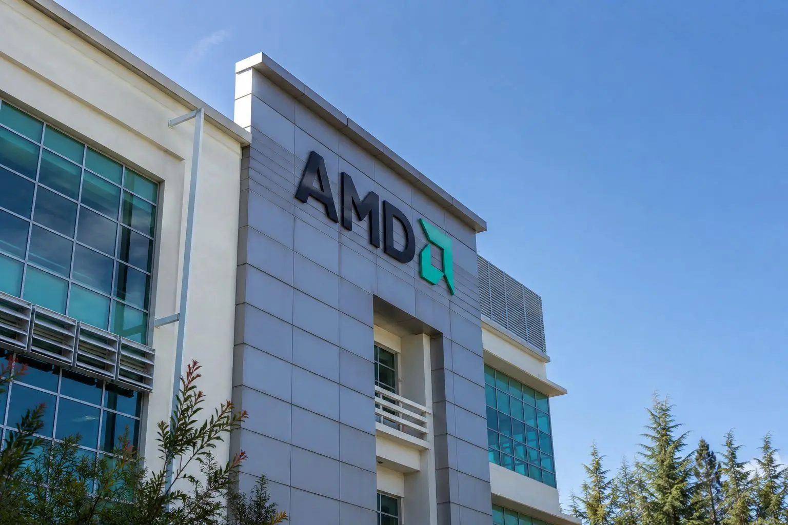 Advanced Micro Devices (NASDAQ:AMD) Retreats in U.S. Premarket as Cash Conversion Slows Despite Record AI Revenue