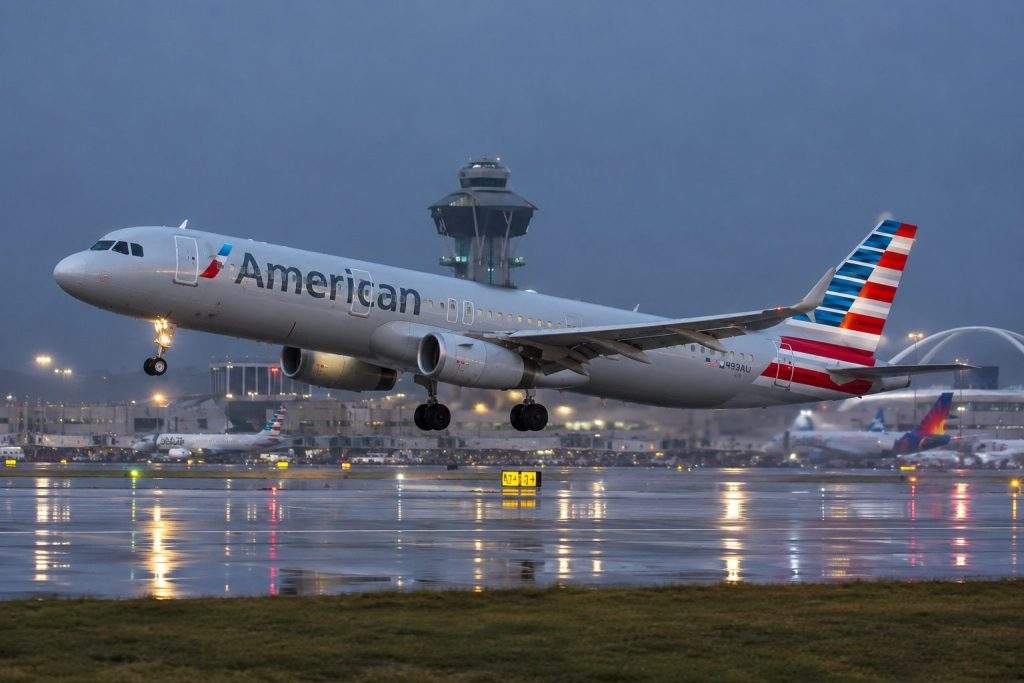 American Airlines Group (NASDAQ:AAL) Shares Drop With Fuel Costs Consuming Nearly All Revenue Growth
