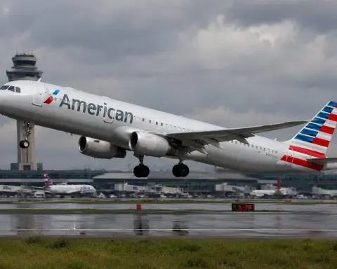 American Airlines Shares Rally Meets Headwind as Brent Surges Past $80