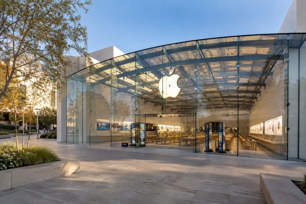 Apple shifts focus to iPhone 18 Pro Max price mix, stepping back from unit numbers