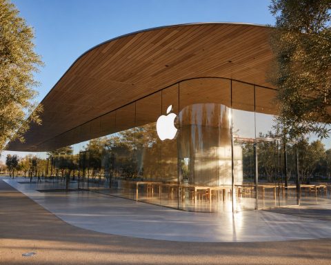 Apple TV Faces F1 Viewership Decline, Testing Revenue Against 900,000 Subscriber Threshold
