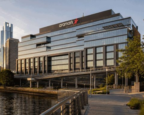 Aramark Shares Climb 10% After Boosting 2026 Sales Guidance on AI Data-Center Demand