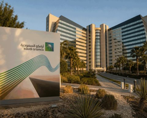 Aramco Ships 4 Million Barrels to China via Hormuz Alternative, Highlighting Cost Implications