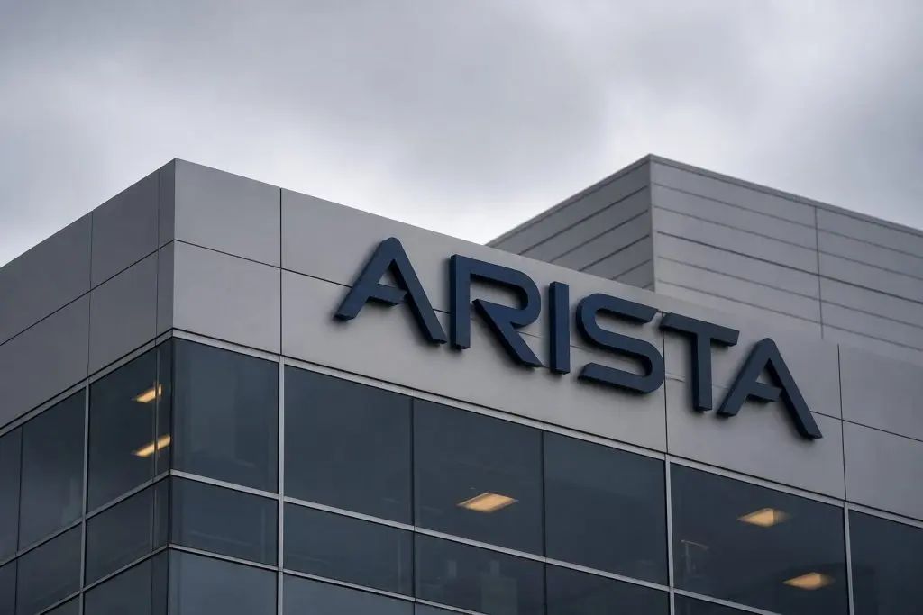 Arista Networks (NYSE:ANET) Shares Gain Following $3.3 Billion Outlook and Stronger Demand