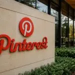 Pinterest (NYSE:PINS) falls as stock repurchases drive EPS rise while sales forecast softens