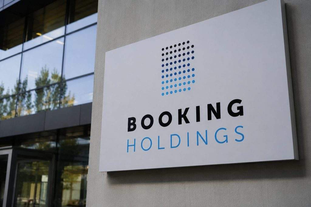 Booking Holdings (NASDAQ:BKNG) Shares Gain Following Q2 Results and Strong Buybacks