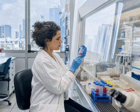 BioLineRx Shares Slide 20.3% Following $3.75 Million Offering That Introduces Warrant Overhang