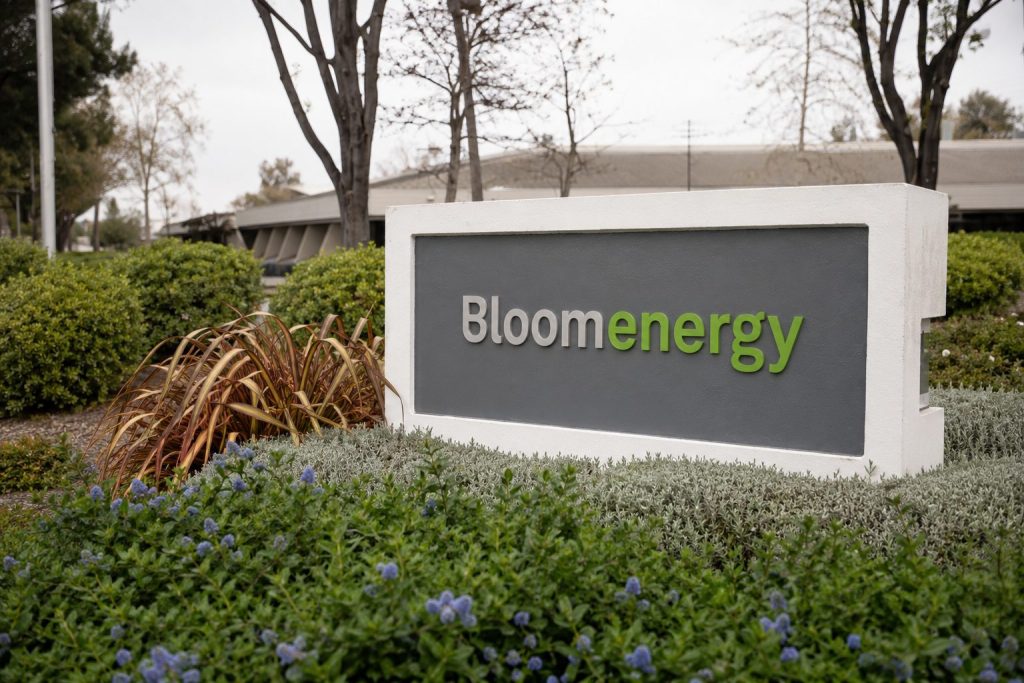 Bloom Energy Stock Rebounds, but a 42% Drawdown Tests Its AI Valuation