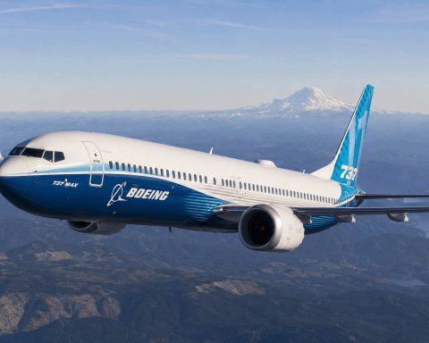 Boeing MAX 10 Delay Pushes 88% of United Jets Beyond 2027