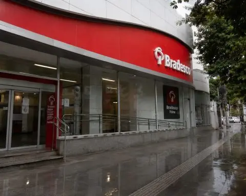 Bradesco (NYSE:BBD): R$10 Billion Capital Increase Presents About R$400 Million Quarterly Profit Challenge
