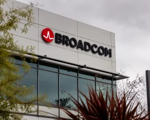 Broadcom Inc. (NASDAQ:AVGO) Shares Rise 7% as $128 Billion AI Deals Spotlight Funding Concerns