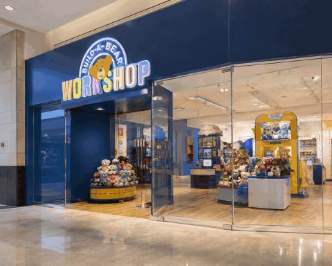 Build-A-Bear Stock Plunges Record 27.3% as Outlook Cut Widens Growth Gap