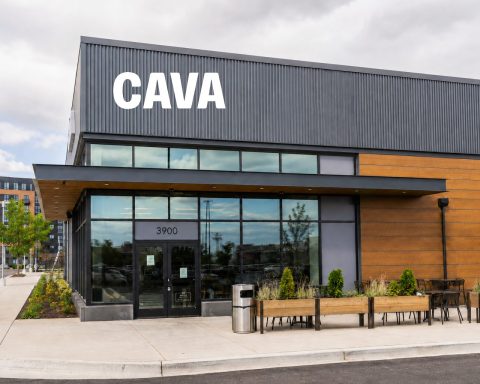 CAVA Shares Climb 12% Despite Margin Dip as Customer Traffic Rises