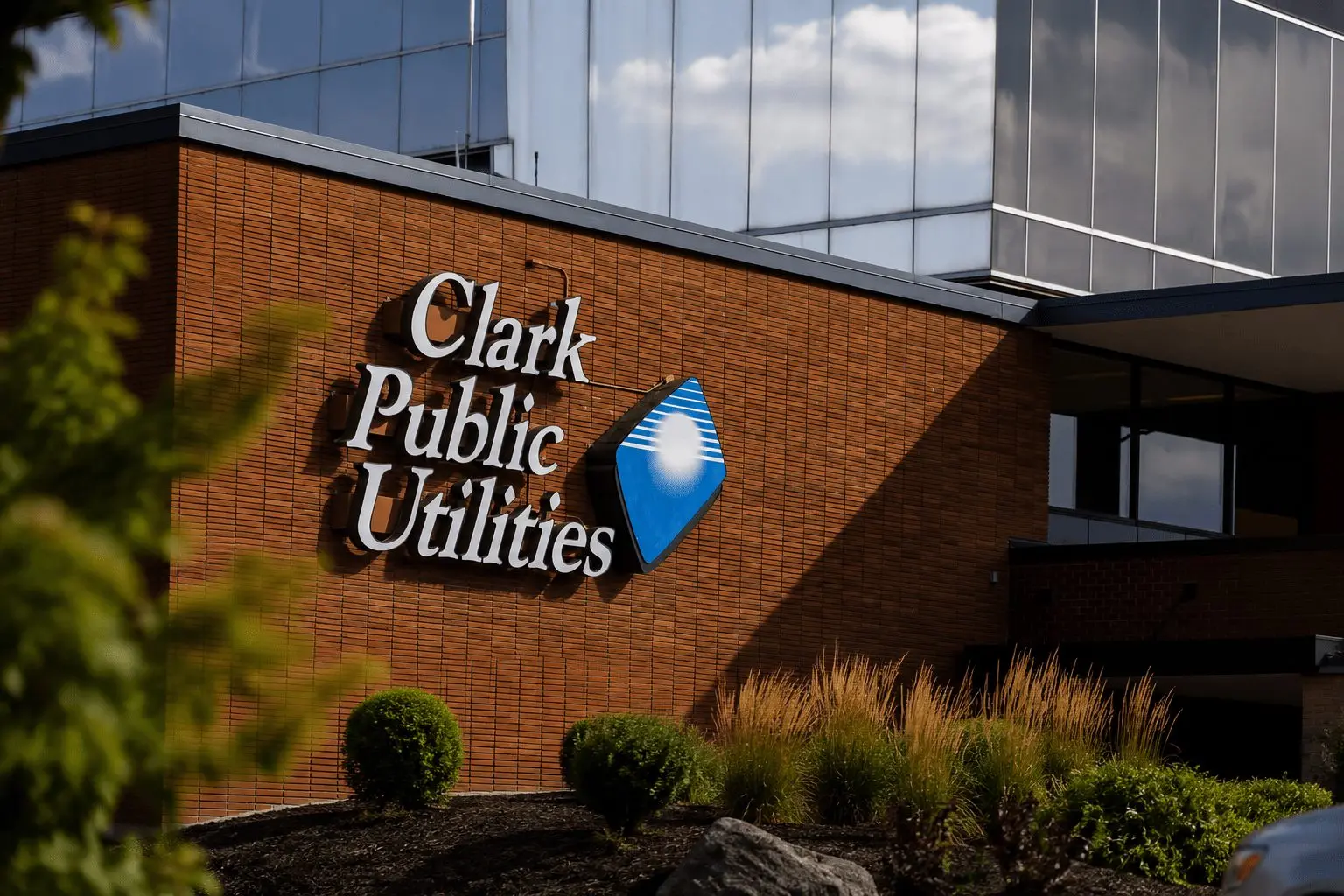 Clark Public Utilities Reduces Vancouver Outage by 98% as $161 Million Bond Offering Approaches Clark Public Utilities Reduces Vancouver Outage by 98% as $161 Million Bond Offering Approaches