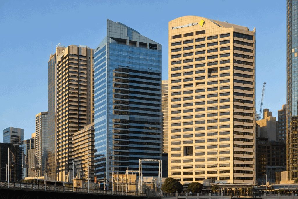 Commonwealth Bank (ASX:CBA) Drops After Card-Fee Changes Prompt Scrutiny of Rewards Profitability