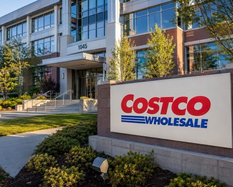 Costco Shares Drop Amid Medicare Pilot Scrutiny of 47× Valuation