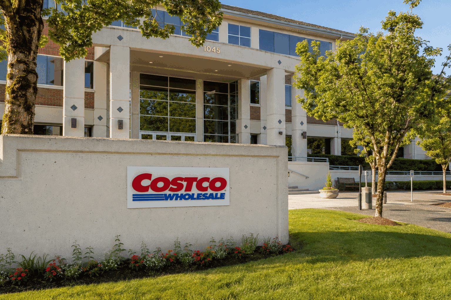 Costco Shares Unaffected After $14 Million Email Lawsuit Settlement Equals 0.6% of Quarterly Earnings Costco Shares Unaffected After $14 Million Email Lawsuit Settlement Equals 0.6% of Quarterly Earnings