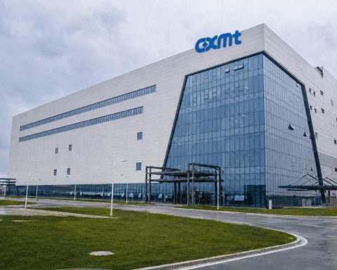 CXMT Shares Surge 565% Since July IPO; Analysts Expect Only 10% Further Upside Amid Valuation Concerns