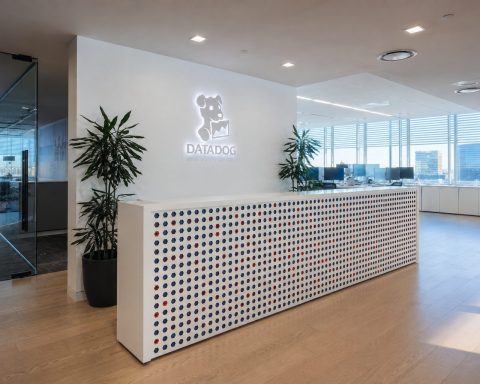 Datadog Shares Climb 11% Despite Ongoing AI-Customer Uncertainty