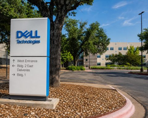 Dell Stock (DELL) Jumps 4% as Lenovo’s AI Boom Validates Server Demand