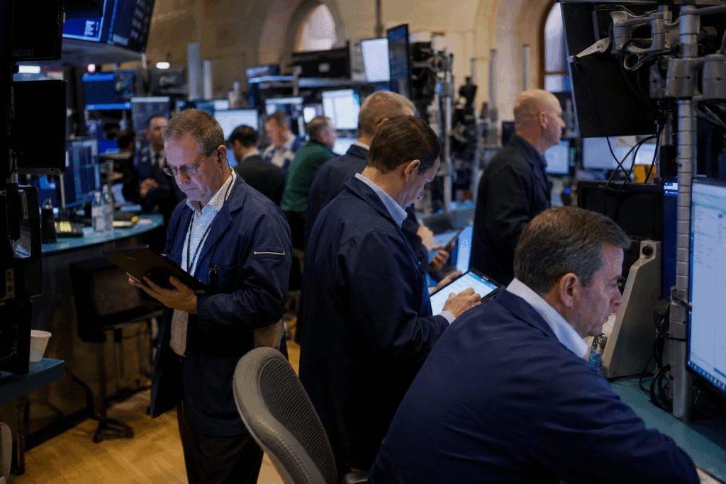 Dollar Drops While Weak U.S. Sales Meet Oil’s 6% Weekly Gain