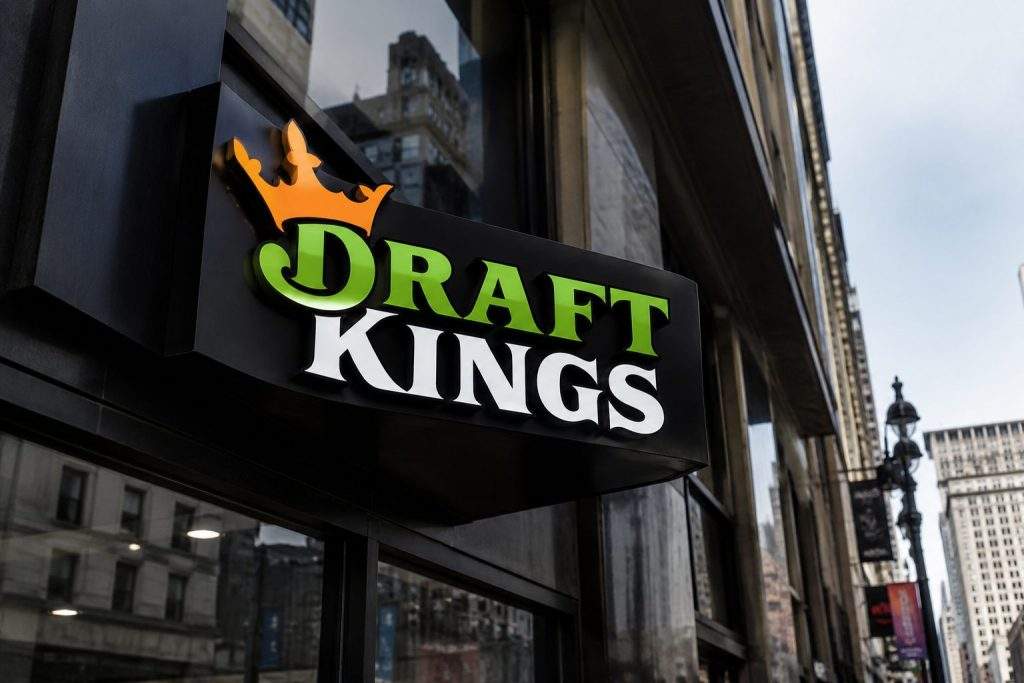 DraftKings (NASDAQ:DKNG) Shares Climb on Betting Surge Despite Q2 Earnings Miss DraftKings (NASDAQ:DKNG) Shares Climb on Betting Surge Despite Q2 Earnings Miss