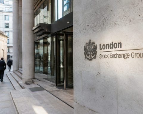 Europe Sees $13.52 Billion Inflow as Weekly Decline of 0.3% Challenges Rotation Trend