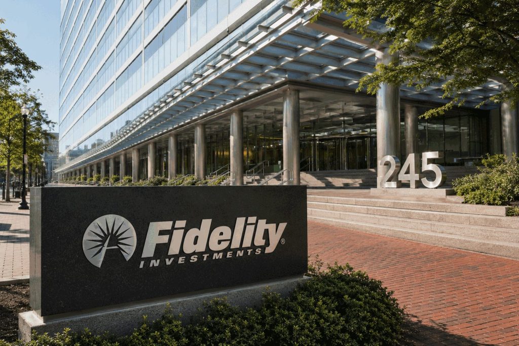 Fidelity Bitcoin Moves Highlight Stablecoin Infrastructure Over Public Tokens in AI Strategy