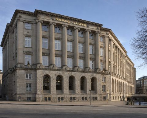 Hapag-Lloyd’s €930 Rhine Surcharge Highlighted as Drought Hits European Rivers