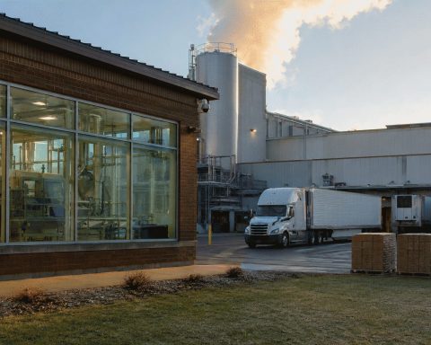 Hormel Foods shares fall 10.3% after sales forecast is lowered, revealing volume strain