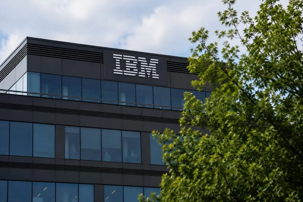 IBM (NYSE:IBM) Shares Climb 6% After Wall Street Reduces Price Targets Before Ex-Dividend Date